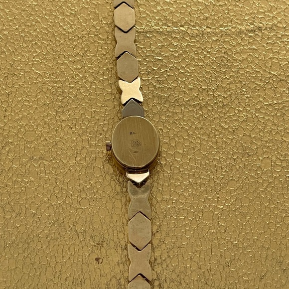 Beautiful Geneva Watch 14k real Italian gold - Picture 4 of 5